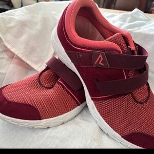 Vionic Emma Brisk size 9.5